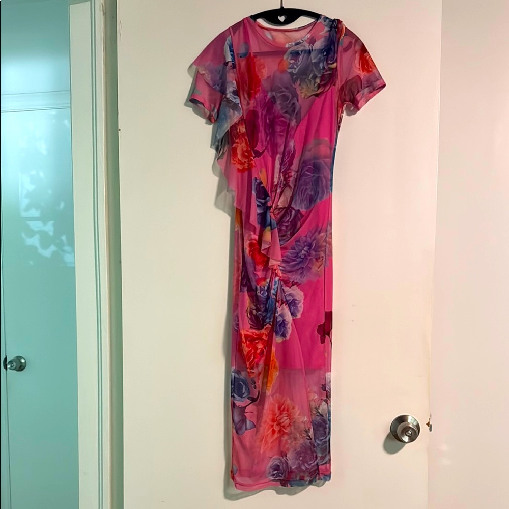 ASOS Pink Floral Midi Dress Size 4 - Would also fit Size 2